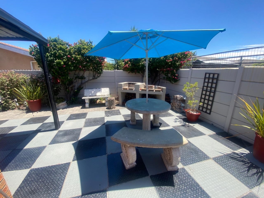 3 Bedroom Property for Sale in Soneike Western Cape